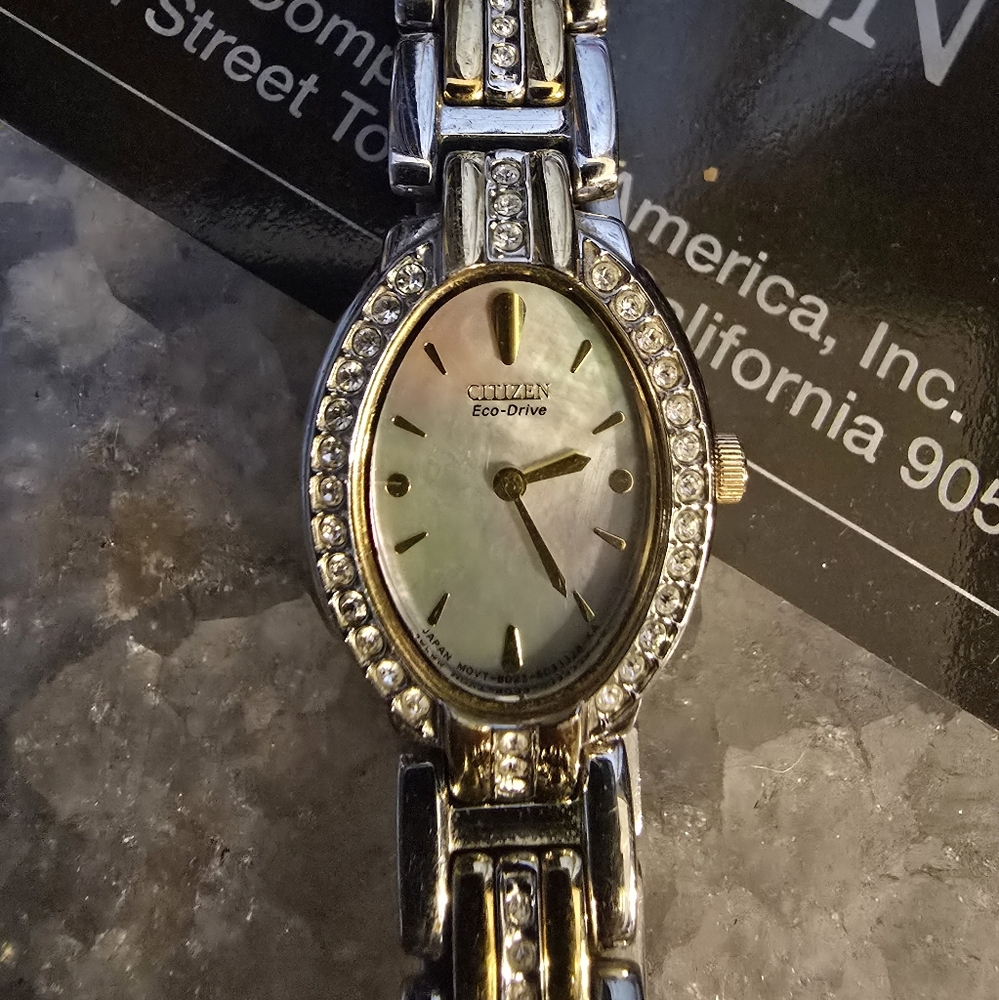 Women's CITIZEN ECHO DRIVE OPALESCENT WATCH SILVER & GOLD w RHINESTONES